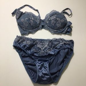 Vintage Victoria’s Secret Bra Panty (panties) Set